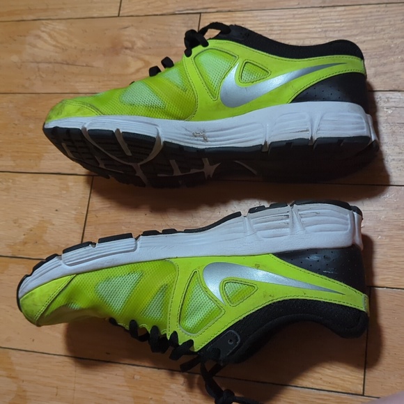 NIKE • Max Run Lite 4 - Picture 7 of 7